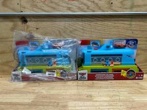 lot 68 image: Disney Pixar Cars Color Change Whale Car Wash Trackset