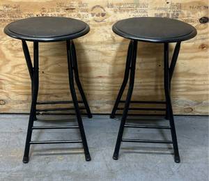 lot 180 image: Pair of stools