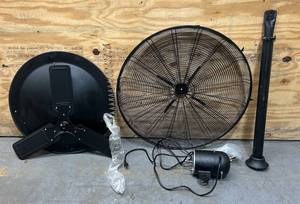 lot 181 image: CENTRAL MACHINERY 30  Pedestal High Velocity Shoo Fan for parts only