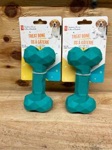 lot 221 image: Pack Presidents Choice Green Treat Bone Dog Toy Add A Treat Inside ( 2pcs ) (0925251.75)