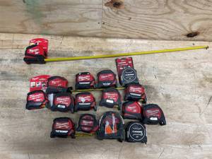 lot 252 image: Milwaukee - Lot of 14 - Various Non Working Measuring Tapes