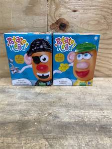 lot 253 image: Potato Head - Lot of 2 - Pirate Spud and Mrs. Potato Head