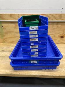 lot 275 image: Lot of 15 - Various Plastic Storage Bins