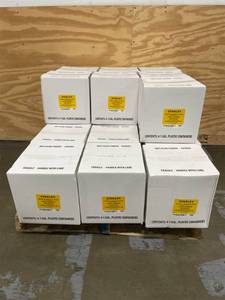 lot 303 image: Stanley - Pallet of 19 - STCTW004 Car and Truck wash Detergent, Car & Truck, Red