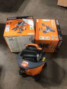 lot 38 image: Lot of Assorted Wet.Dry Shop Vacs Used Various Models and Conditions    Customer Returns See Pictures