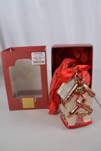 lot 23 image: Christmas Winter Greetings Rustic Birdhouse Ornament, Made in Germany