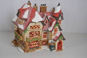 lot 80 image: Department 56 Heritage Village North Pole Santas Workshop