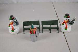 lot 105 image: Christmas Village Figurines w Snowmen, Benches & Trash Can Set