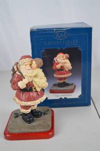 lot 117 image: KSA Collectibles Limited Edition Santa Hugs And Kisses Figurine 1991