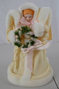 lot 159 image: Vintage Midwest Imports Angel Tree Topper