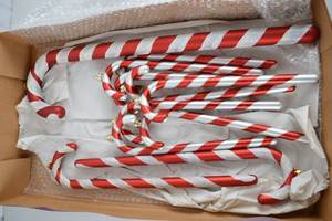 lot 162 image: Assorted Christmas Candy Cane Ornaments, Large & Small, Red & White, 12 Pieces