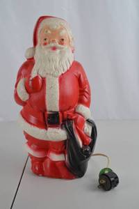 lot A-166 image: Vintage 1968 Empire Santa Claus Blow Mold Light 13 Inch