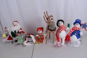lot 240 image: Annalee Holiday Mice, Snowmen, and Reindeer Figure Lot