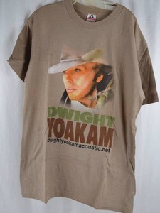 lot 417 image: Vintage Dwight Yoakam T-shirt Size Large