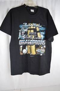 lot 407 image: Florida Marlins 2003 World Series Champions T-Shirt Large Gildan