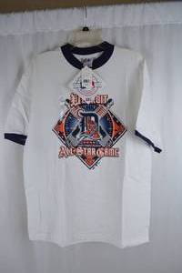 lot 416 image: 2 Vintage Graphic Tees - Dwight Yoakam 2000 & Detroit Tigers All Star Game Large