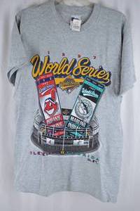 lot 418 image: 1997 World Series Cleveland Indians vs Florida Marlins Pro Player T-Shirt M