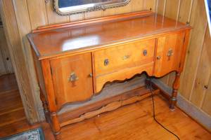 lot 477 image: Vintage Painted Buffet Sideboard with Floral Detail, 48 in Wide