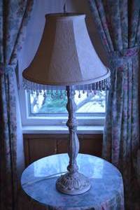 lot 487 image: Ornate Table Lamp With Beaded Shade, 31-Inch Height