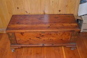 lot 495 image: Antique Cedar Chest