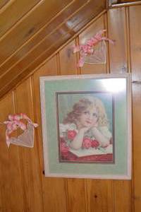 lot 251 image: Framed Print of Girl with Roses & 2 Heart Lace Wall Accents