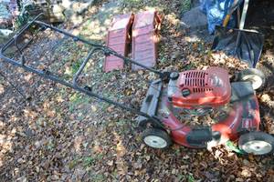 lot 510 image: Toro Lawn Mower