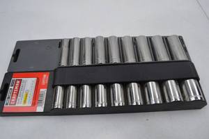 lot 233 image: Craftsman 18-Piece Deep Socket Set - SAE & Metric Hand Tool Lot