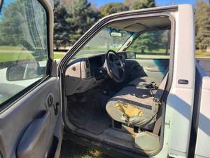 2000 GMC 2500 Classic regular cab 8' Box 4x4 with a Boss Straight plow. Runs, drives, & plow works as it should