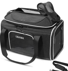 lot 151 image: Pet Carrier 18 x 13.9 x 9.5 Soft Sided Carrier for Cats and Dogs $65.95 Retail - Brand New
