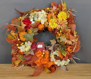 lot 190 image: 24 Fall Wreath for Front Door or Indoor Decor - Brand New