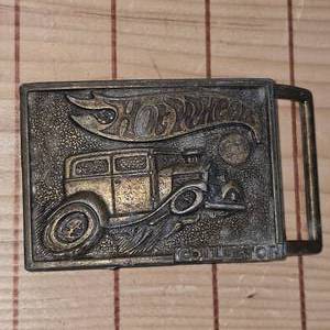 lot 37 image: Very Rare 1978 Mattel Hot Wheels Collector Belt Buckle