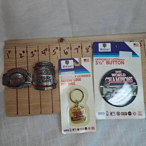 lot 42 image: Bud Light Belt Buckle and Minnesota Twins Belt Buckle, Keychain and 1991 Worls Series Button
