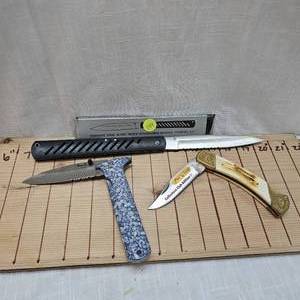 lot 144 image: Bone Handle Knife, Fury 5 Knife, 7 Stainless Knife Lock Back