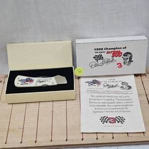 lot 181 image: 1998 Daytona 500 Dale Earnhardt 7 Time Champion Knife