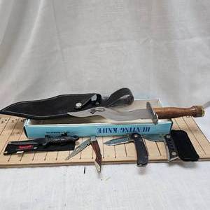lot 209 image: 13 Hunting Knife, 3 Dagger, 3 Other Knives