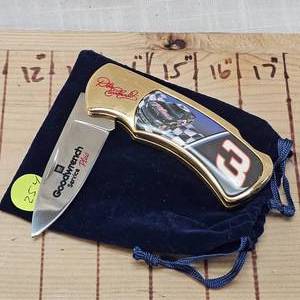 lot 254 image: GM Goodwrench Dale Earnhardt #3 Limited Edition Knife