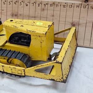 lot 293 image: Classic Nylint #4200 Pressed steel Bulldozer Era 1961-62-63