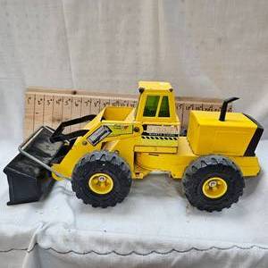 lot 294 image: Tonka Mighty Diesel Front End Loader, Very Nice Piece