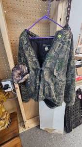lot 119 image: WPS Element Gear Carro Hunting Coat, size XL