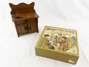 lot 49 image: Vintage Toy Knitting Outfit and Wooden Doll Hutch