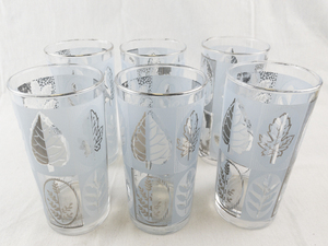 lot 95 image: Set of 6 LIBBEY Vintage Leaf Pattern Drinking Glasses
