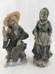 lot 111 image: Pair of Vintage Japanese Porcelain Figurines Elderly Fisherman and Woman