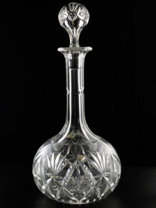 lot 118 image: Engraved Mainland Norway Crystal Decanter with Stopper
