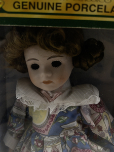 lot 144 image: Soft Expressions Genuine Porcelain Collectible Doll in Box
