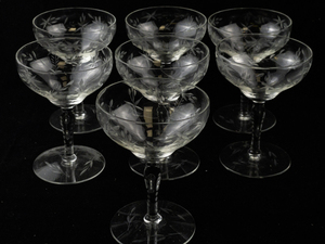 lot 161 image: Set of 7 Vintage Etched Glass Champagne Coupes