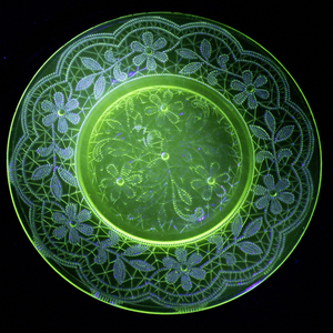 lot 170 image: Vintage Green Uranium Glass Plate with Etched Floral Design