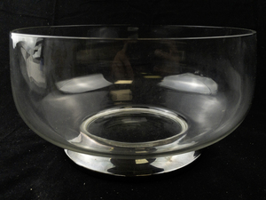 lot 177 image: Large Glass Serving Bowl with Silver Electroplate Base