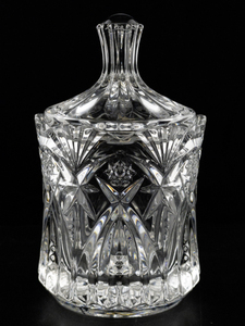 lot 194 image: Cristal DArques Durand Vincennes Sugar Bowl with Lid
