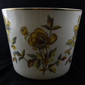 lot 207 image: Large Porcelain Planter with Yellow Floral Pattern and Gold Rim