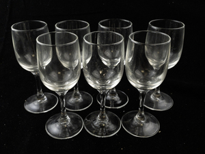 lot 219 image: Set of 7 Matching Luminarc France Port Glasses